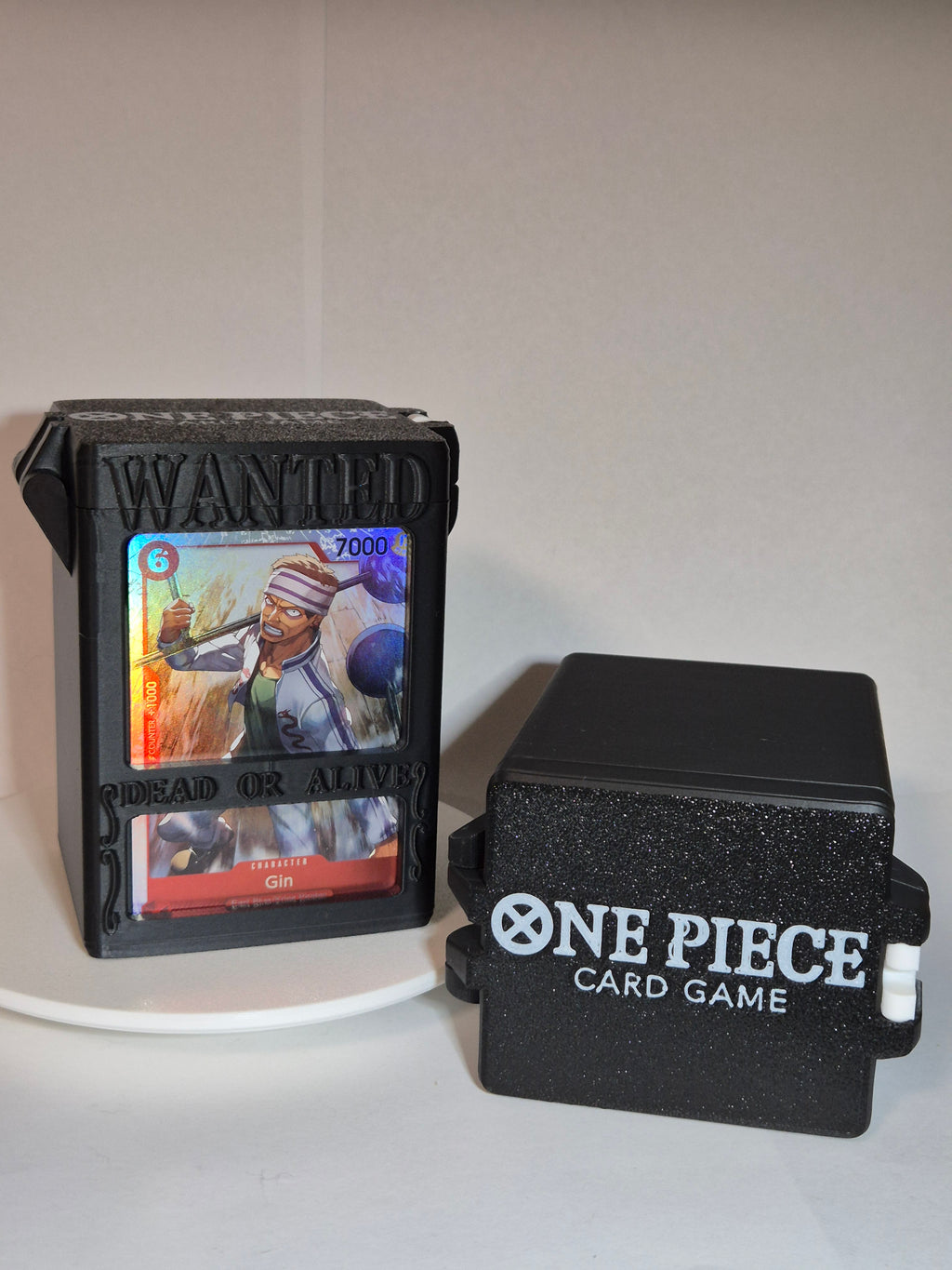 ONE PIECE Deck Box with Solid Latch